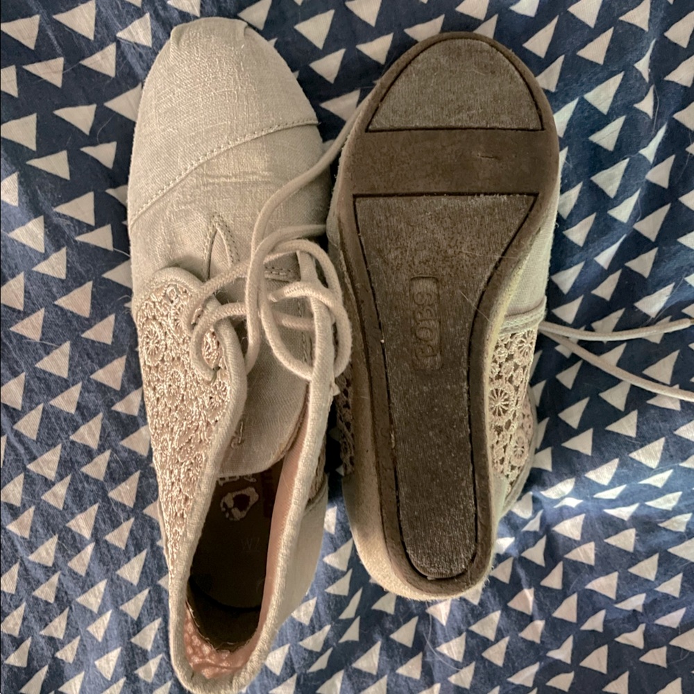 SZ 7 Bobs burlap heels